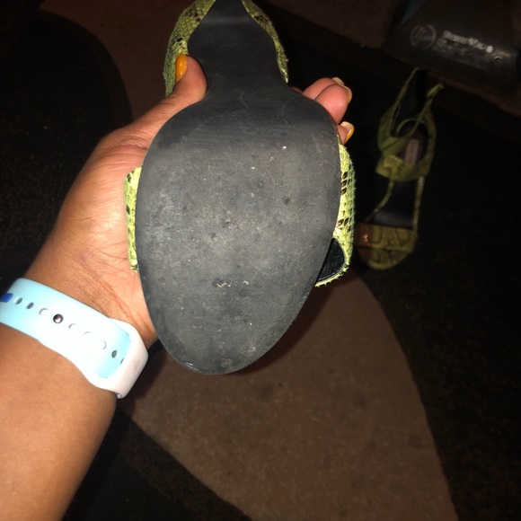 Steve Madden Mysterri heel - Picture 2 of 2